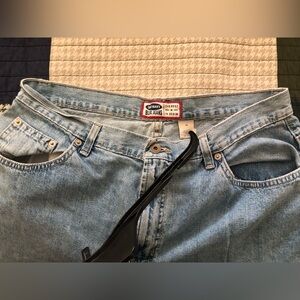 Old Navy Women’s Light Blue Relaxed Jeans